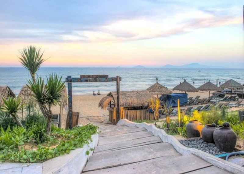 Tận hưởng cảm giác An Bàng tắm biển sảng khoái