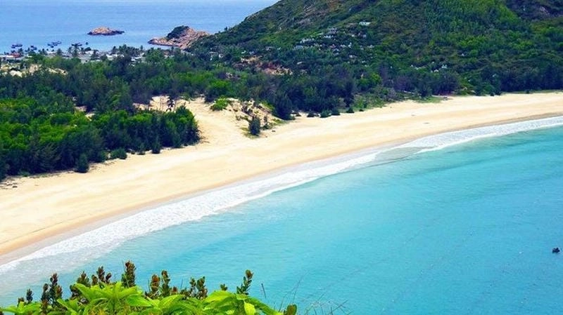 Cùng nhau khám phá những hoạt động hấp dẫn tại bãi biển Bãi Nồm