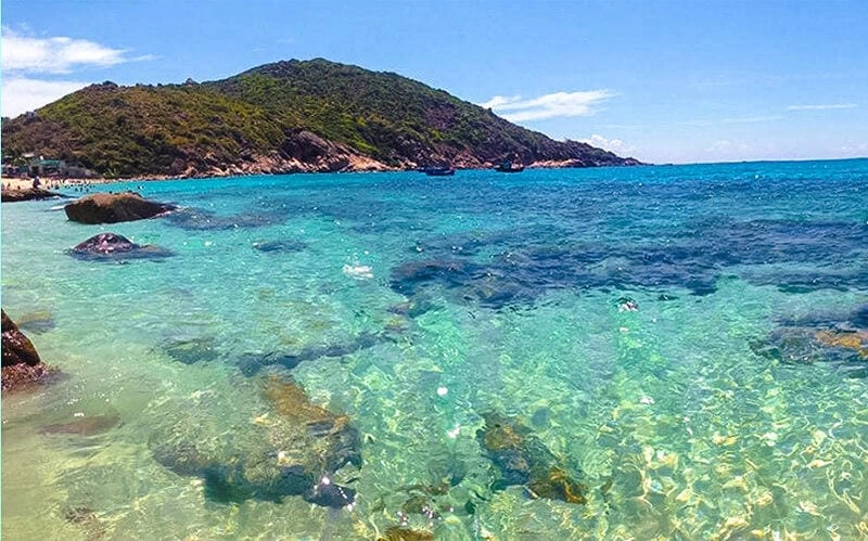 Vui chơi trên Bãi Nồm bãi cát dài bất tận