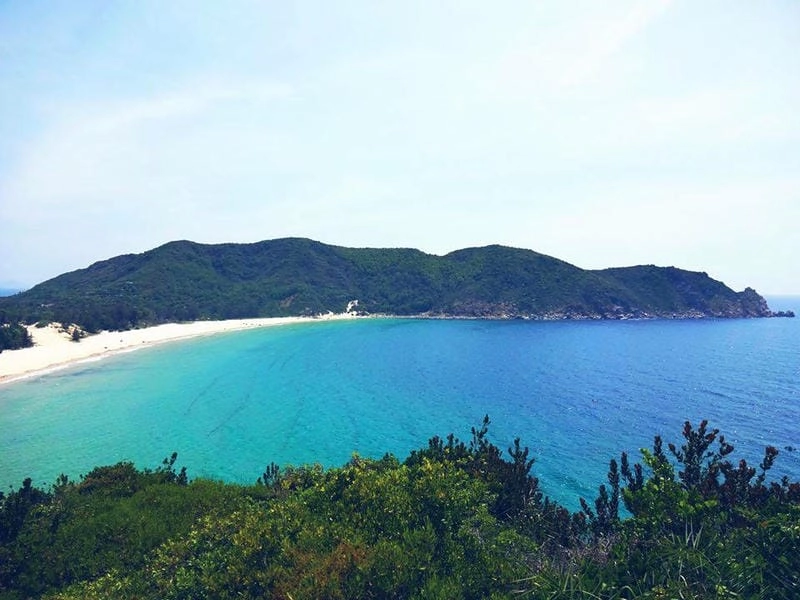 Vẻ đẹp Bãi Nồm cảnh hoang sơ cuốn hút mọi người