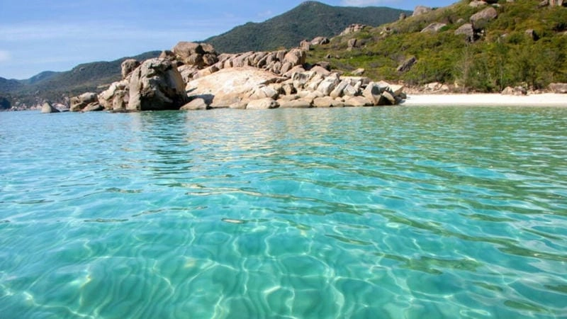 Khung cảnh Bãi Nồm hoàng hôn thật bình yên