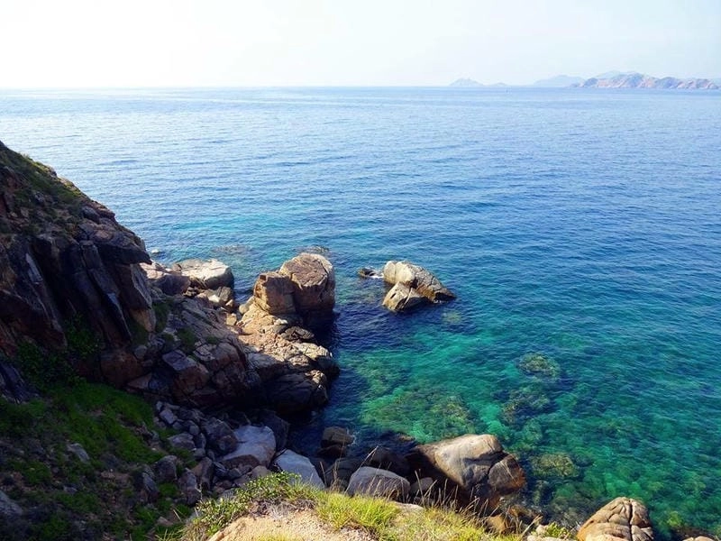 Lắng nghe Bãi Nồm sóng biển rì rào êm tai