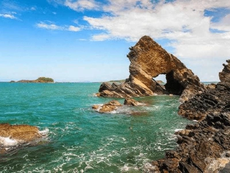 Khám phá những hoạt động hấp dẫn tại bãi biển Bãi Rạng