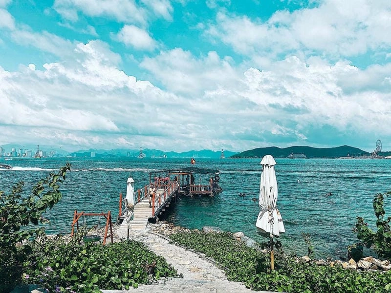 Ngắm toàn cảnh Bãi Tranh từ trên cao