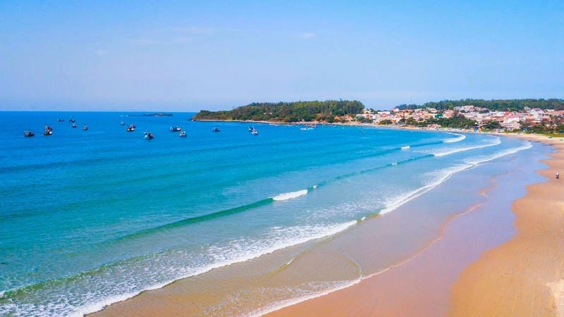 Tận hưởng vẻ đẹp của bãi biển Bình Châu Vũng Tàu