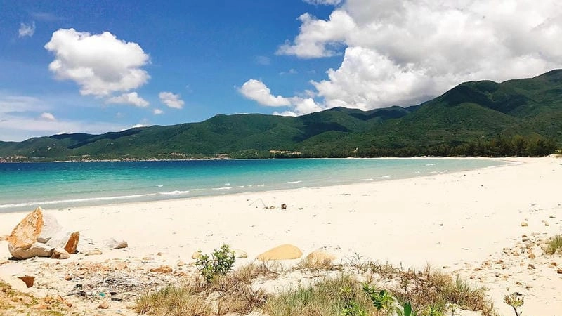 Lắng nghe Bình Tiên sóng biển rì rào êm tai