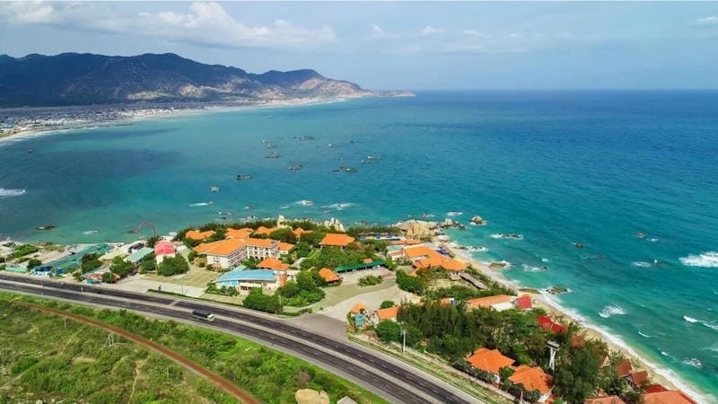 Đón bình minh Bãi Cà Ná