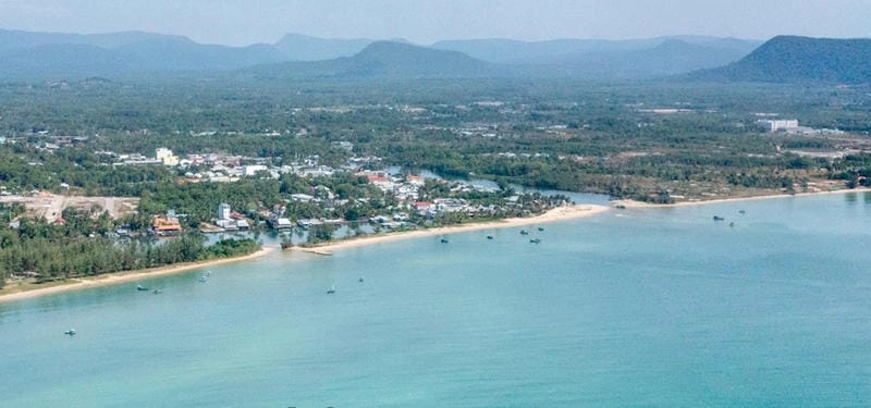 Vẻ đẹp Cửa Cạn cảnh hoang sơ cuốn hút mọi người