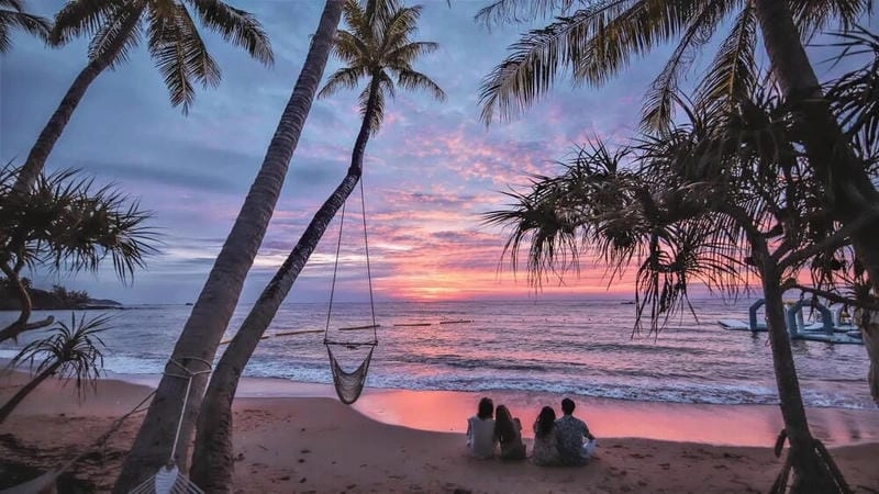 Khung cảnh Cửa Cạn hoàng hôn thật bình yên