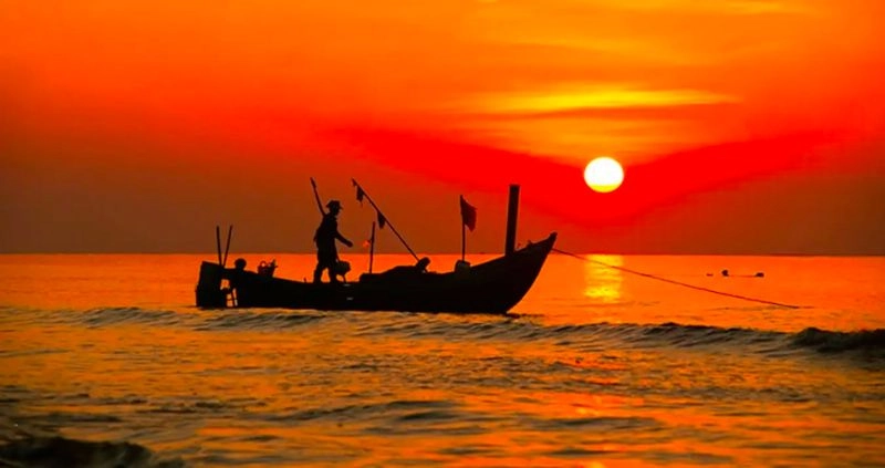 Đón Cửa Hội bình minh lãng mạn trên biển