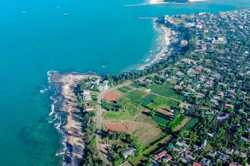 Khung cảnh Cửa Tùng hoàng hôn thật bình yên