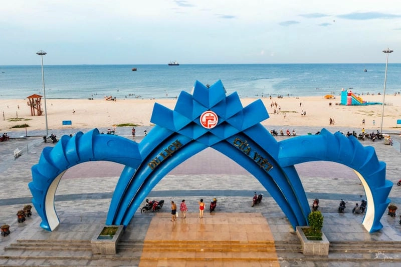 Lắng nghe âm thanh Cửa Việt sóng biển vỗ bờ