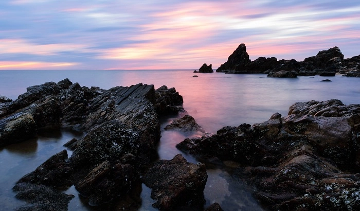 Chụp ảnh cùng những hòn Đá Nhảy đá lớn kỳ vĩ