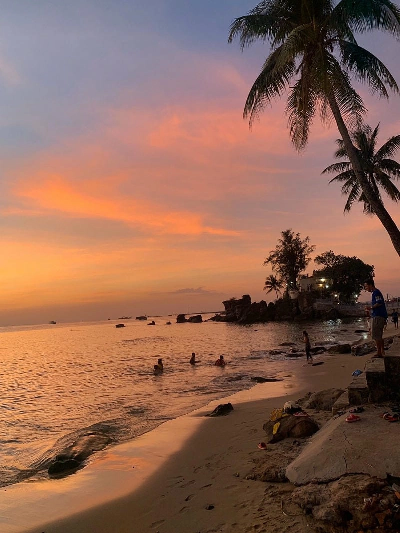 Đón Dinh Cậu bình minh lãng mạn trên biển