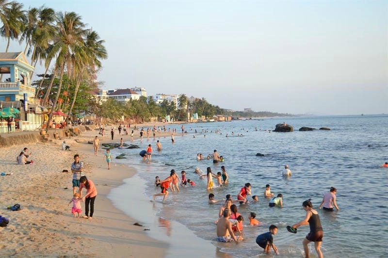 Khung cảnh Dinh Cậu hoàng hôn thật bình yên