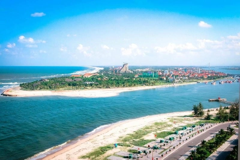 Ngắm hoàng hôn Bãi Đồng Hới