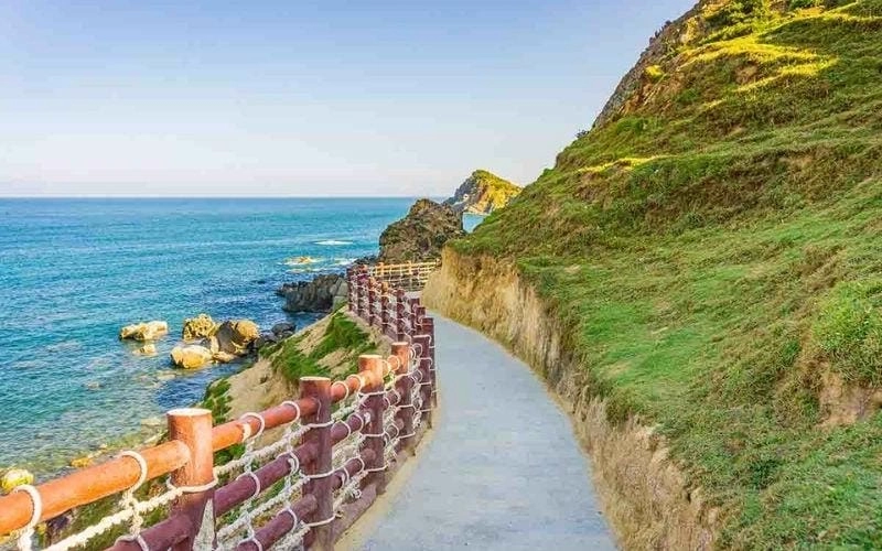 Khung cảnh Eo Gió hoàng hôn lãng mạn vô cùng