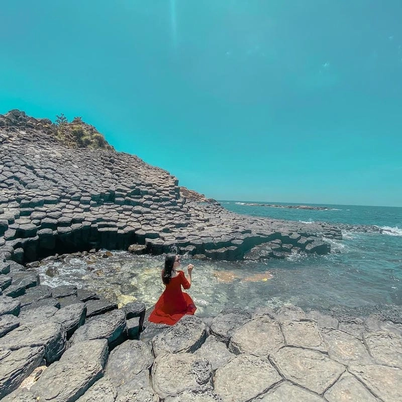 Đón bình minh Gành Đá Đĩa