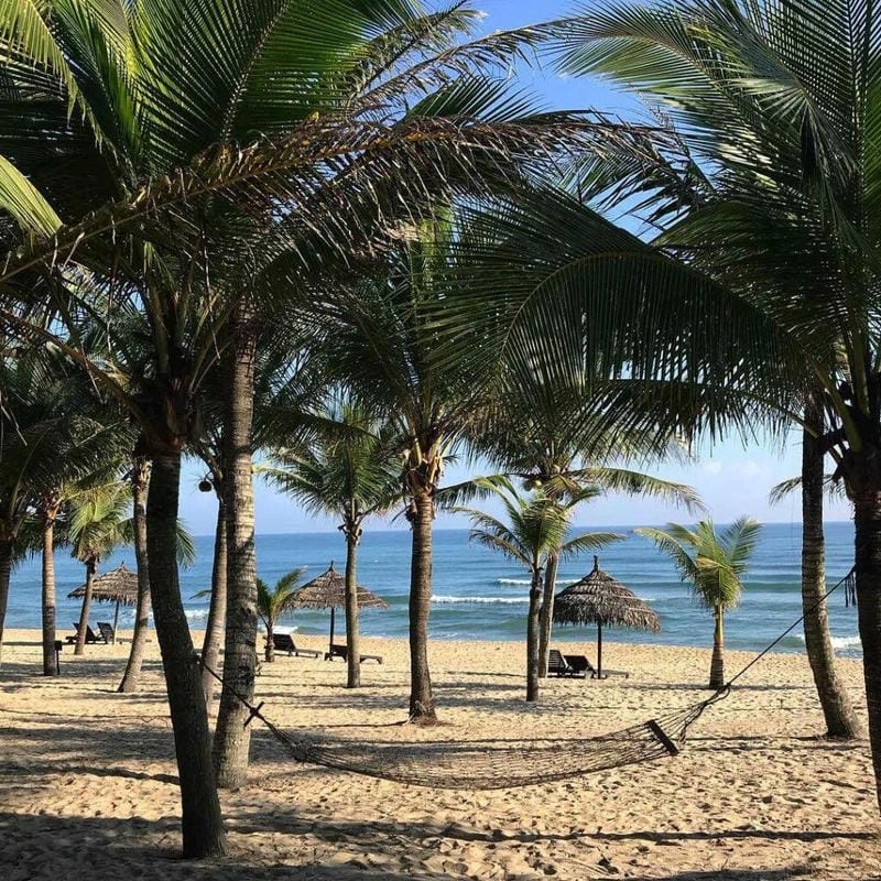 Đắm mình trong làn Hà My biển xanh mát lạnh