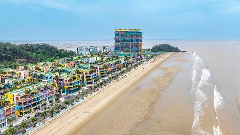 Đắm mình trong làn Hải Tiến biển xanh mát lạnh