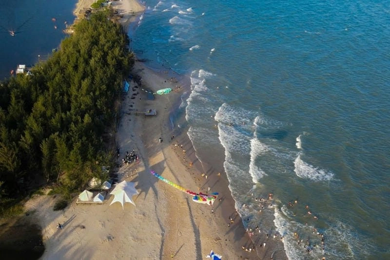 Gợi ý khách sạn gần bãi biển Hồ Cốc