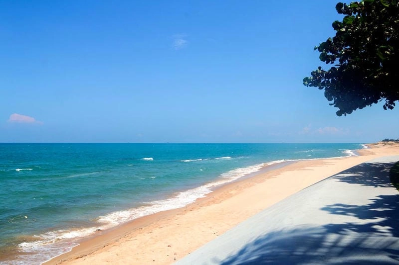 Lắng nghe Hồ Tràm sóng biển rì rào êm tai