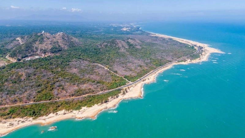 Đắm mình trong làn Hồ Tràm biển xanh mát lạnh