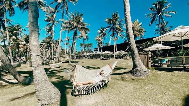 Tận hưởng cảm giác Hòn Thơm tắm biển sảng khoái