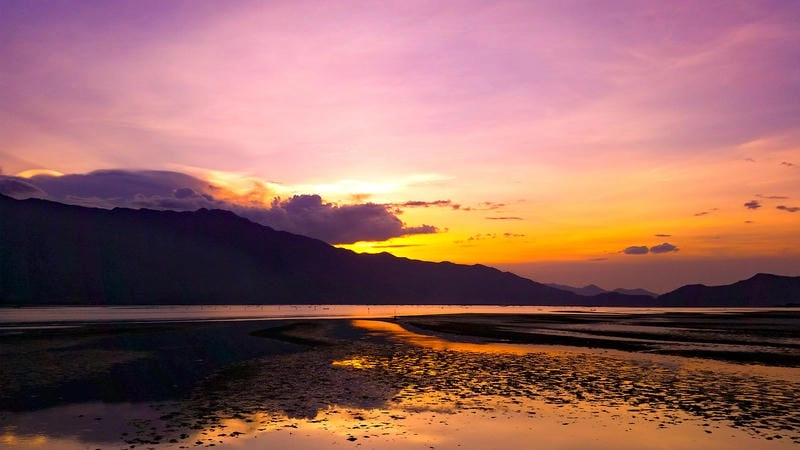 Gợi ý khách sạn ở bãi biển Lăng Cô cho bạn