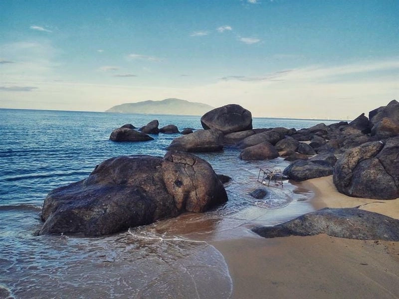 Trải nghiệm tắm biển Làng Vân