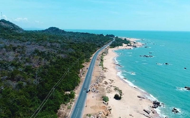 Ngắm hoàng hôn Bãi Long Hải