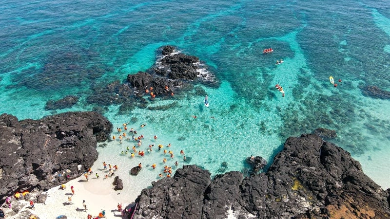 Ngắm toàn cảnh Lý Sơn từ trên cao