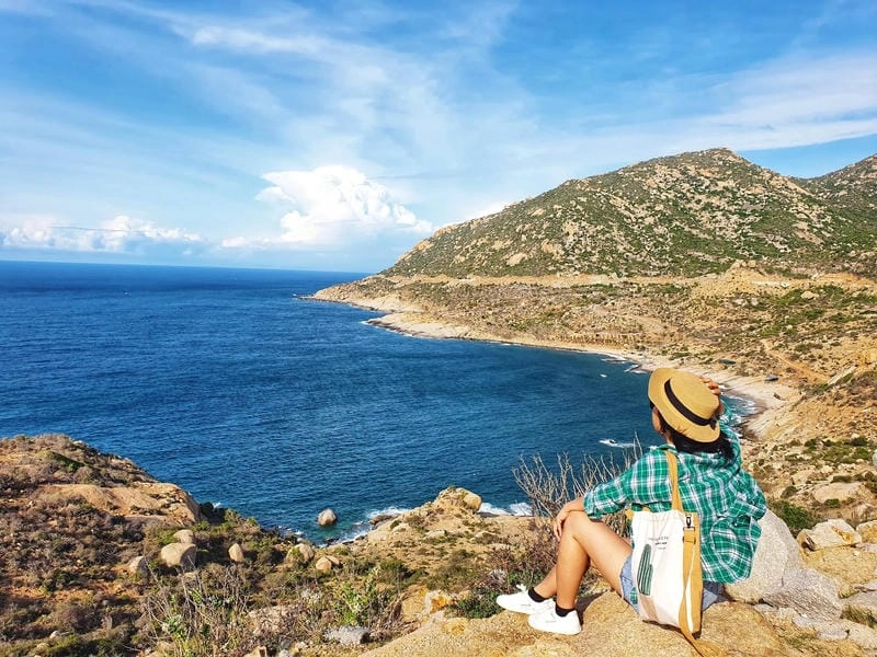 Vui chơi trên Mũi Dinh bãi cát dài bất tận