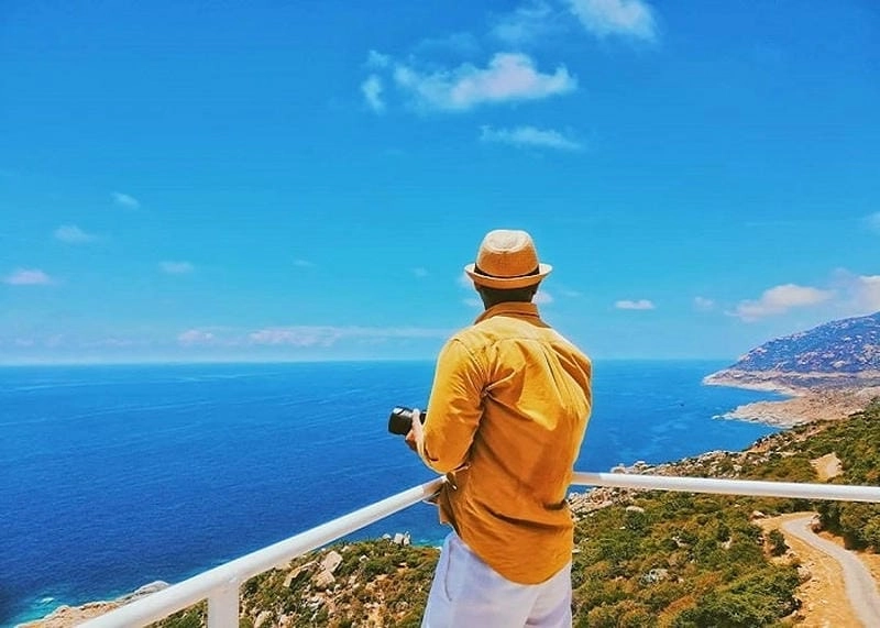 Tận hưởng cảm giác Mũi Dinh tắm biển sảng khoái