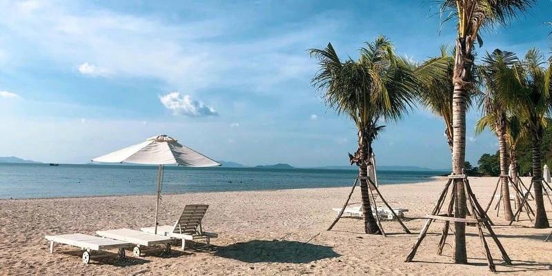 Ngắm toàn cảnh Mũi Nai từ trên cao