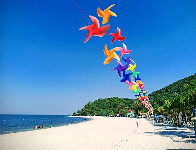 Lắng nghe Mũi Nai sóng biển rì rào êm tai