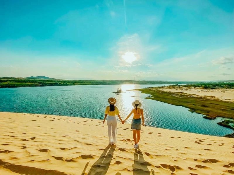 Cùng khám phá trải nghiệm thú vị tại bãi biển Mũi Né