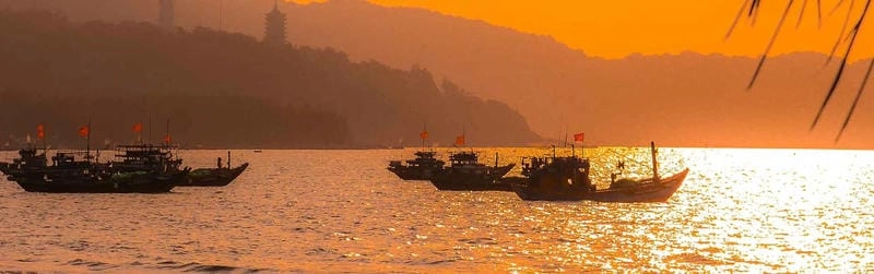 Vẻ đẹp bãi biển Mỹ Khê Phước Mỹ