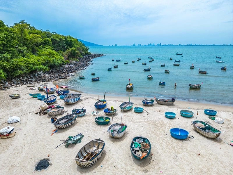 Khám phá những hoạt động hấp dẫn tại bãi biển Nam Ô