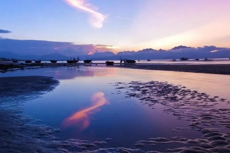 Thưởng thức hải sản Bãi Nguyễn Tất Thành