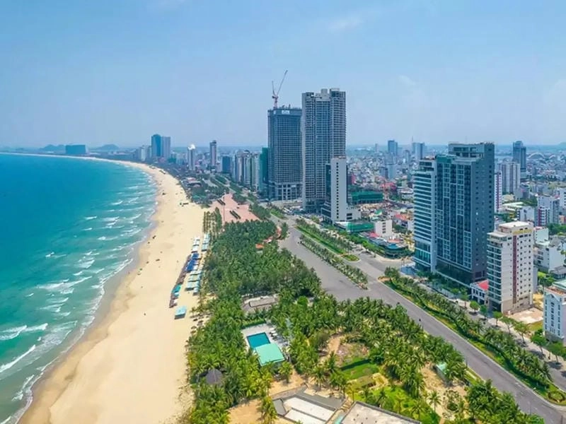 Đón bình minh Bãi Nguyễn Tất Thành