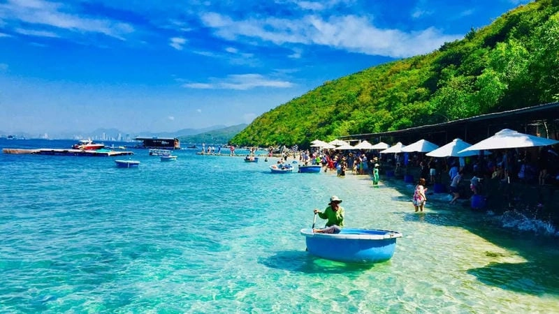 Khách sạn Nha Trang có bãi biển riêng tiện nghi
