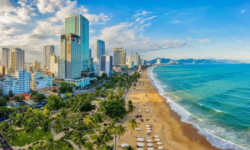 Thời điểm lý tưởng để khám phá bãi biển Nha Trang là mùa hè