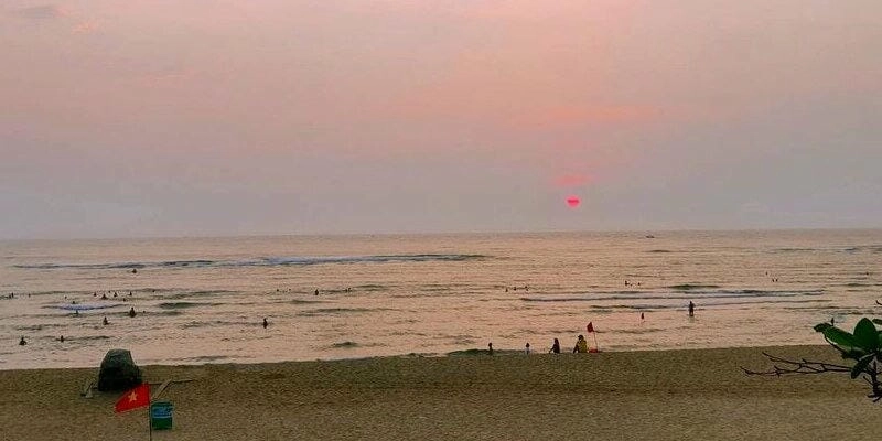 Khám phá bãi biển Bảo Ninh Quảng Bình