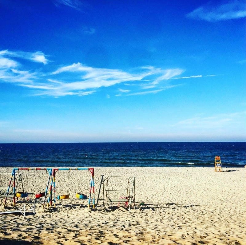 Lắng nghe Nhật Lệ sóng biển rì rào êm tai