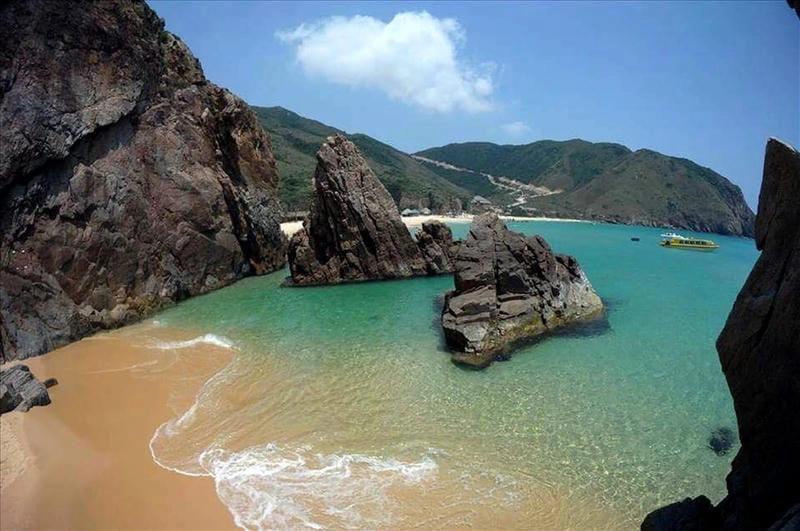 Cùng nhau khám phá những hoạt động hấp dẫn tại bãi biển Nhơn Lý