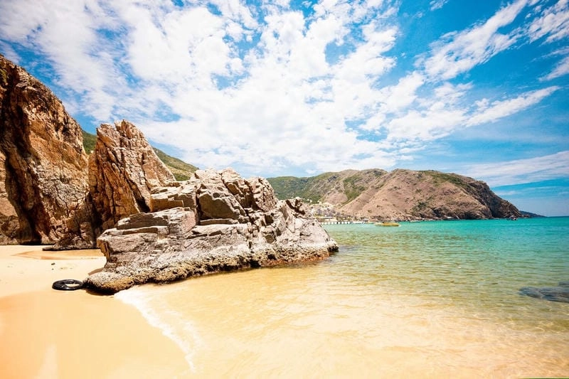 Vui chơi trên Nhơn Lý bãi cát dài bất tận