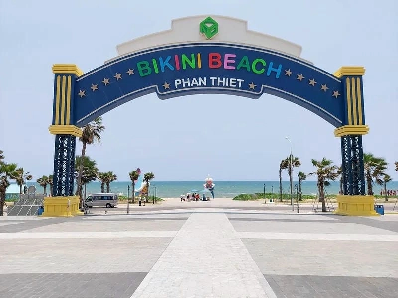 Dạo bước trên Phan Thiết cát vàng óng ánh