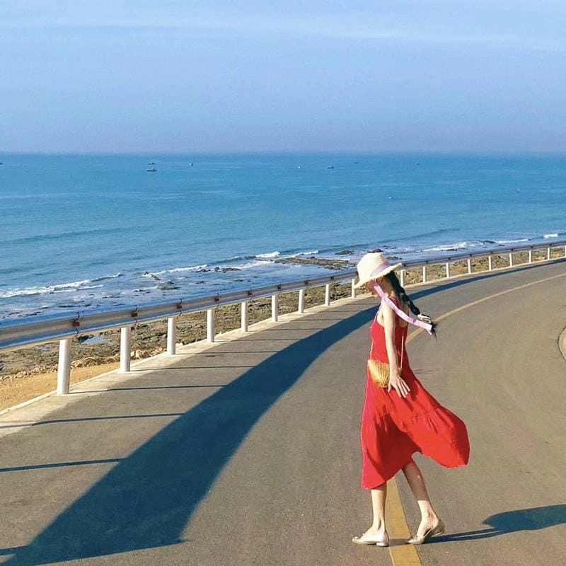 Trải nghiệm Phan Thiết lướt ván cực kỳ thú vị