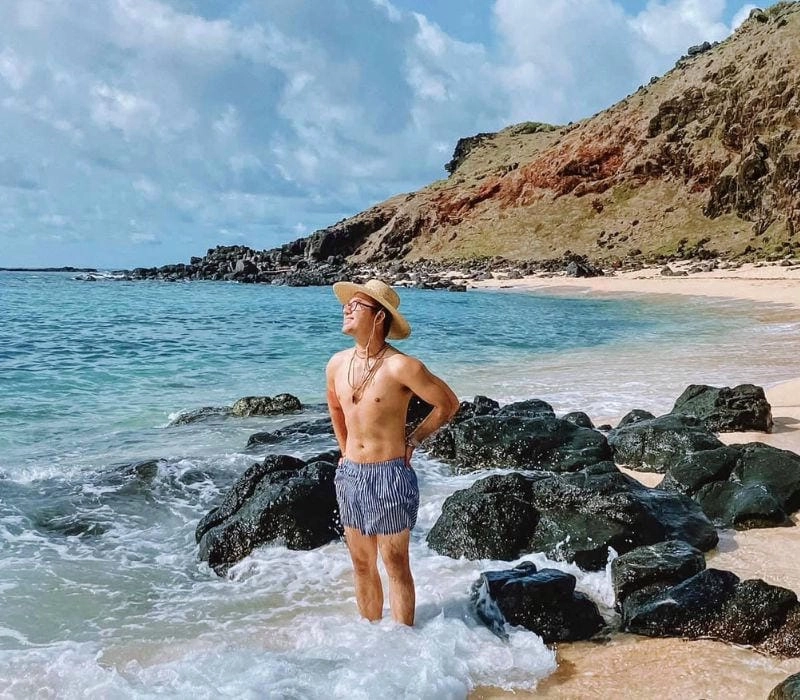 Vui chơi trên Phú Quý bãi cát dài bất tận